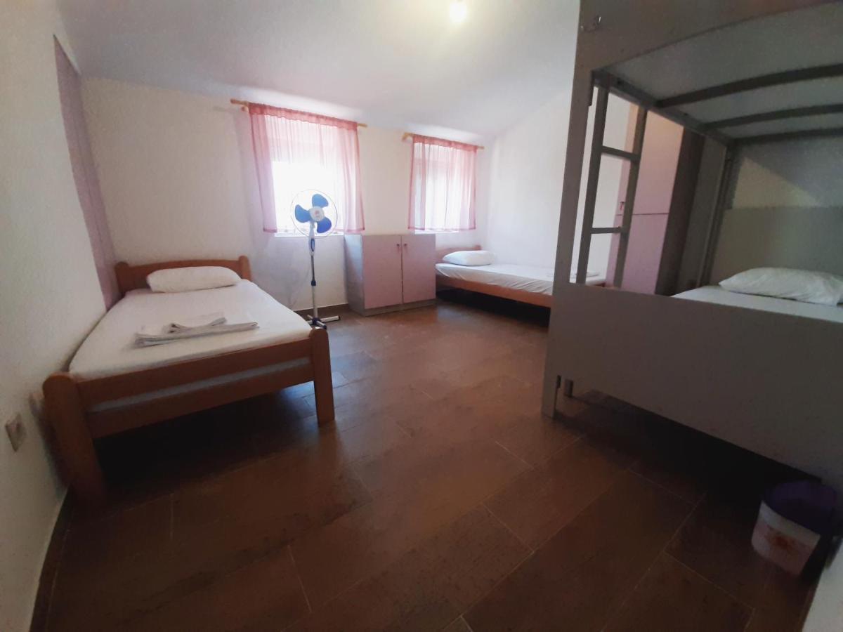 Hostel Hangout バール エクステリア 写真